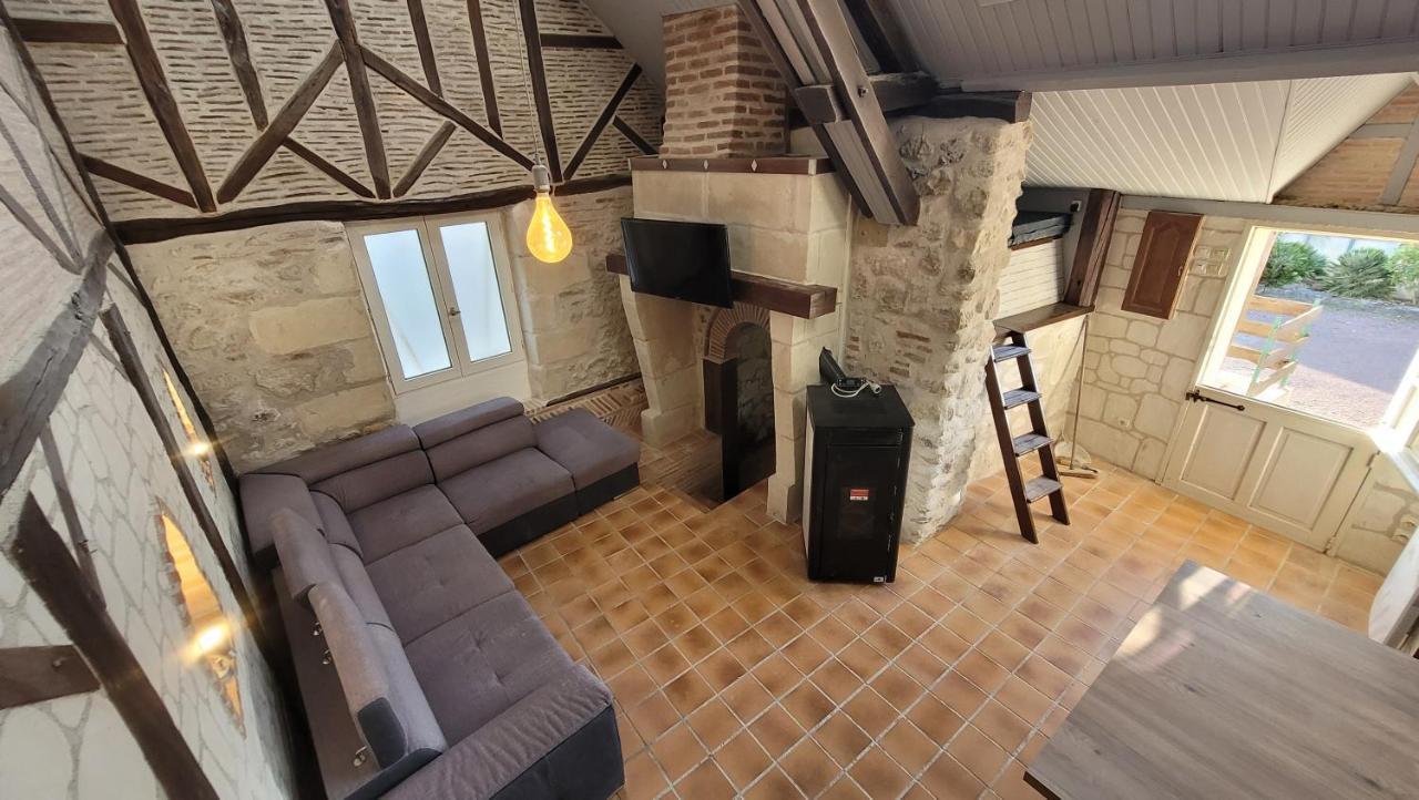 Gite De Charme Proche Loire A Velo Avec Jacuzzi Privatif Savonnières Exteriör bild