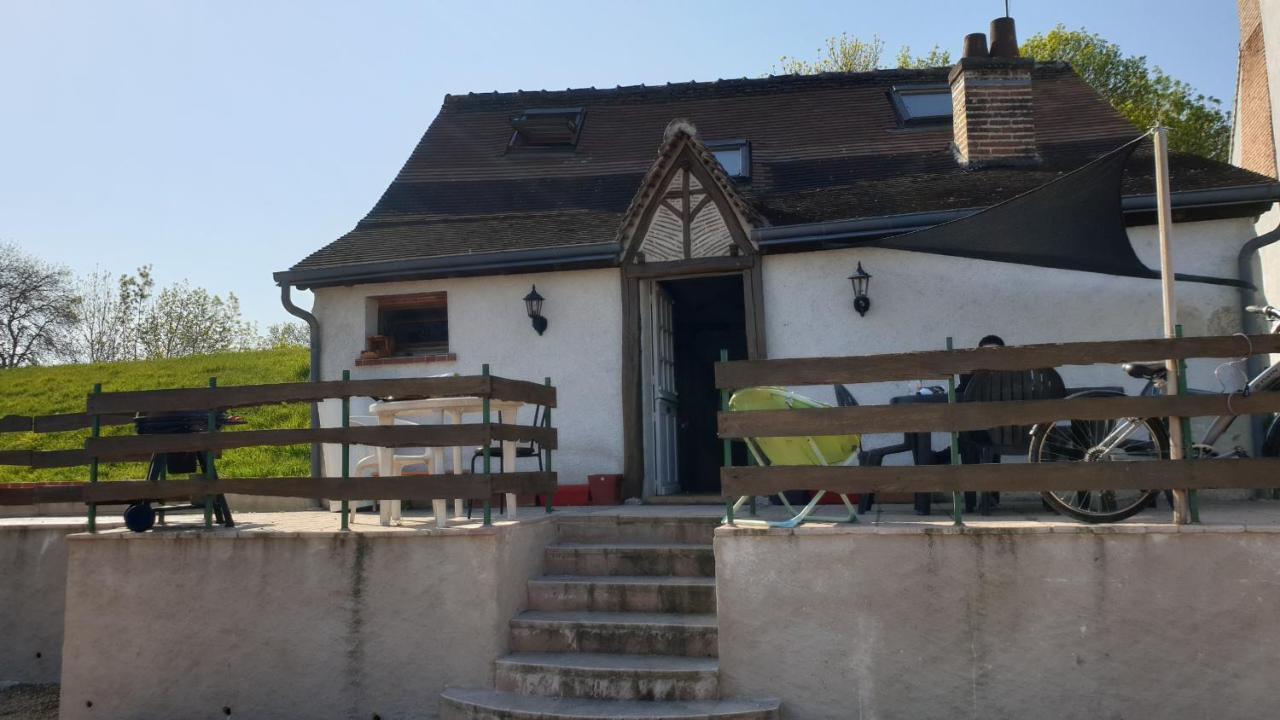 Gite De Charme Proche Loire A Velo Avec Jacuzzi Privatif Savonnières Exteriör bild
