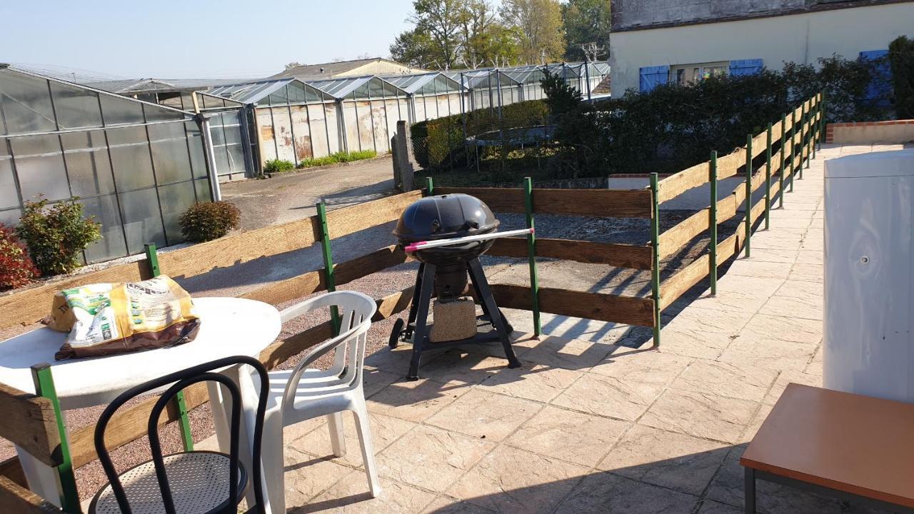 Gite De Charme Proche Loire A Velo Avec Jacuzzi Privatif Savonnières Exteriör bild